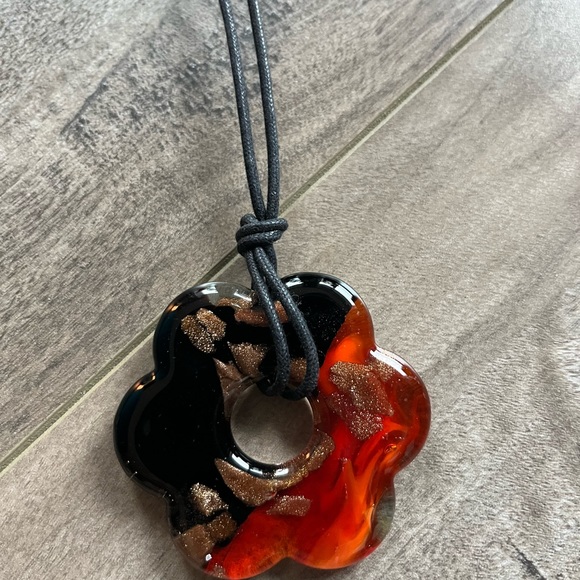 Stunning black and red dichroic glass necklace on leather cord - Picture 3 of 3